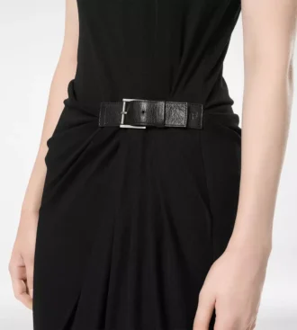 Vestido sin mangas con detalles de cuero