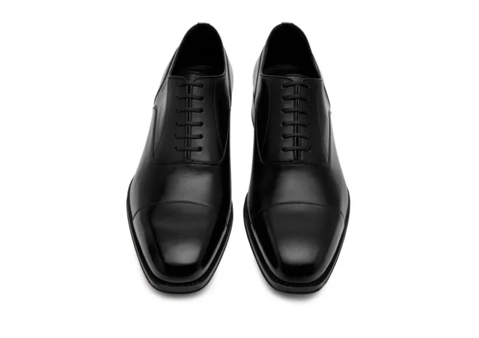 Zapatos con cordones Claydon de piel pulida Zapatos con cordones Claydon de piel pulida