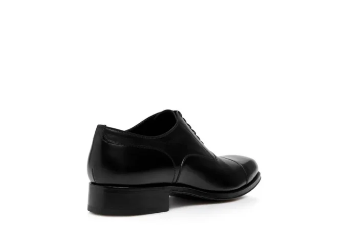 Zapatos con cordones Claydon de piel pulida Zapatos con cordones Claydon de piel pulida