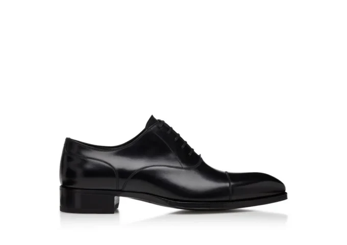 Zapatos con cordones y puntera Elkan de piel lisa