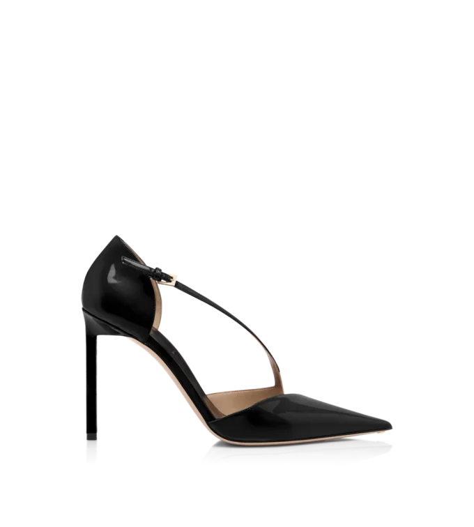Zapatos de tacón asimétricos de charol Zapatos de tacón asimétricos de charol